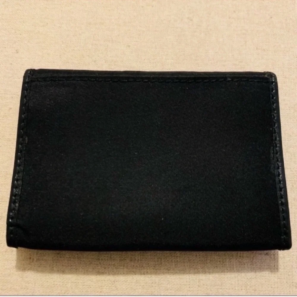 GUCCI | Card Case | Card Case with Gucci Crest - Picture 9 of 11